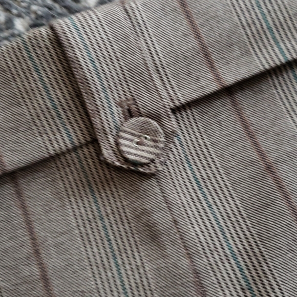 Danier fully lined capris - Picture 2 of 5